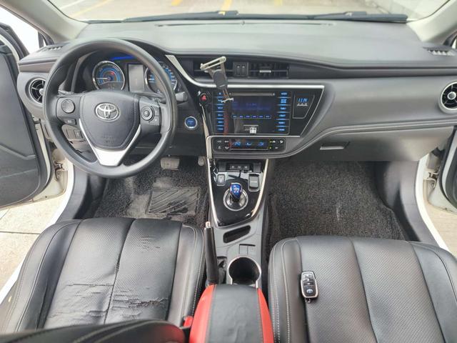 Toyota Corolla 2017 Facelift Hybrid 1.8L E-CVT Leader China V – фото 9