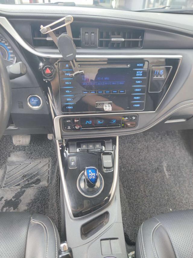 Toyota Corolla 2017 Facelift Hybrid 1.8L E-CVT Leader China V – фото 11