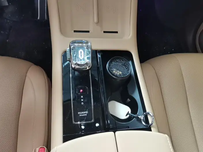 Aito M7 2024 Model Max VI seat 4WD Smart Driving Edition – фото 9