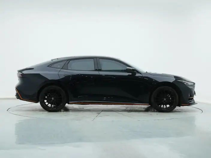 Changan UNI-V 2022 Model 1.5T Sports Edition – фото 8
