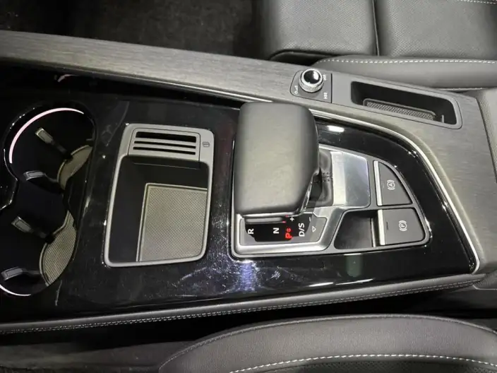 Audi A4 L 2023 Model 40 TFSI Luxury Dynamic Model Starry Night Edition – фото 10