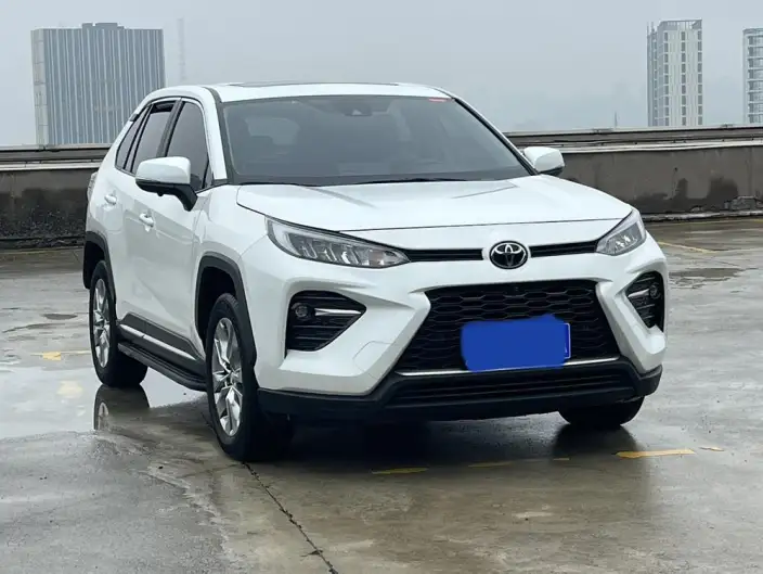 Toyota Wildlander 2021 Model 2.0L 2WD Deluxe Edition – фото 3