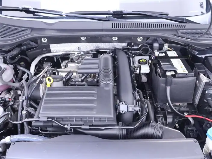 Volkswagen Passat 2023 Model 280TSI Business Edition – фото 5