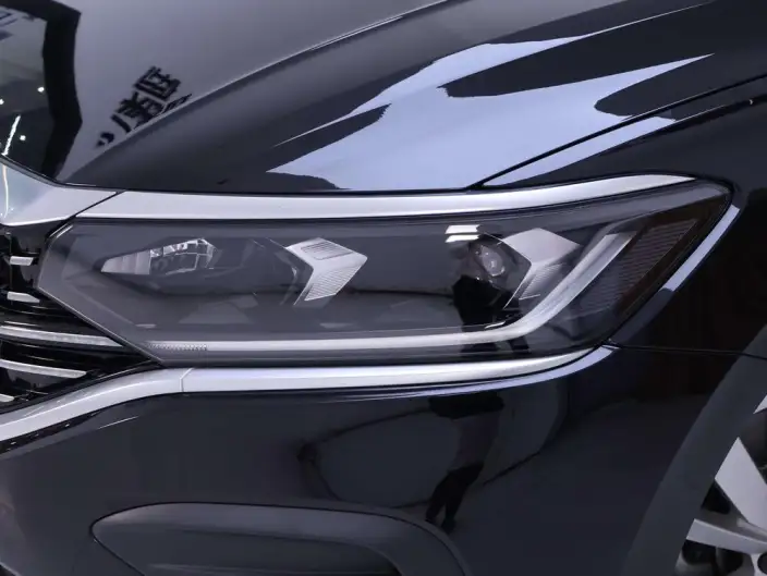 Volkswagen Passat 2023 Model 280TSI Business Edition – фото 7