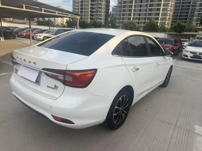 Roewe i5 2020 Model 1.5L Automatic 4G Connected Luxury Ultimate Edition – фото 6