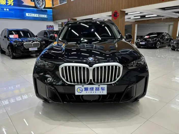 BMW X5 2025 Model xDrive30Li Exclusive Model M Sports Night Set