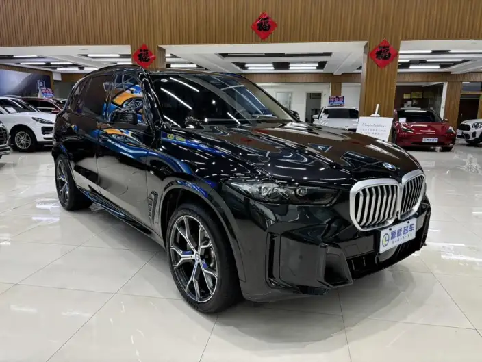 BMW X5 2025 Model xDrive30Li Exclusive Model M Sports Night Set
