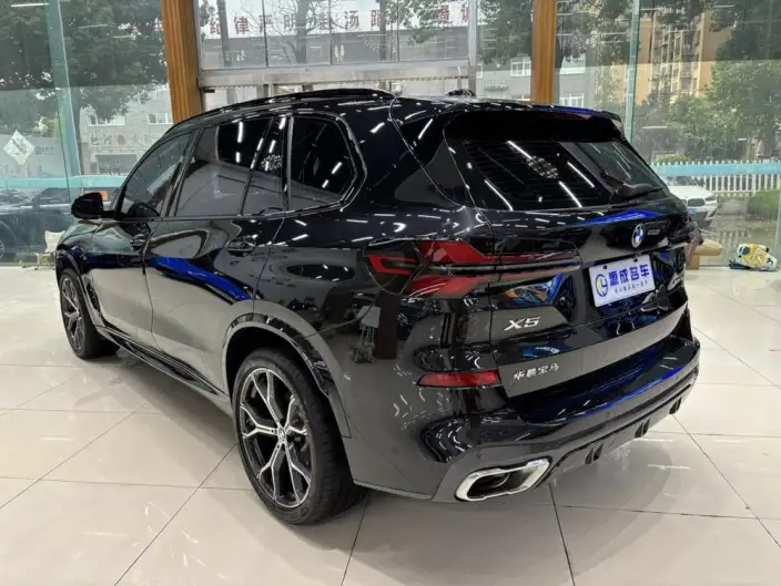 BMW X5 2025 Model xDrive30Li Exclusive Model M Sports Night Set – фото 5