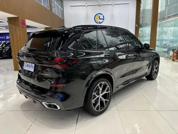 BMW X5 2025 Model xDrive30Li Exclusive Model M Sports Night Set – фото 7