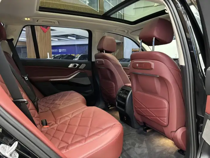 BMW X5 2025 Model xDrive30Li Exclusive Model M Sports Night Set – фото 9
