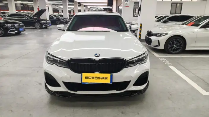 BMW 3 Series 2022 Model Facelift 325i M Sports Set – фото 2