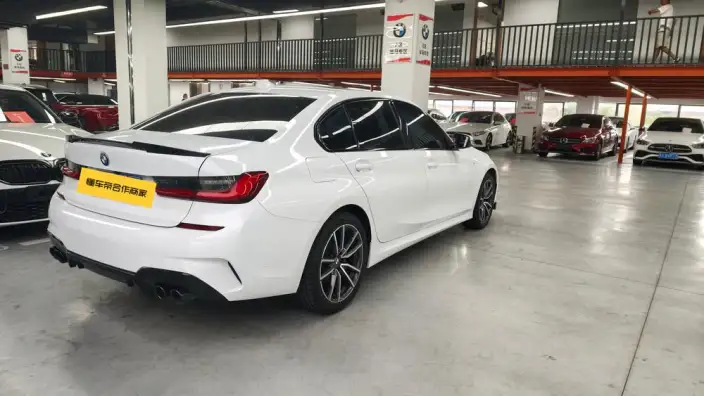 BMW 3 Series 2022 Model Facelift 325i M Sports Set – фото 5