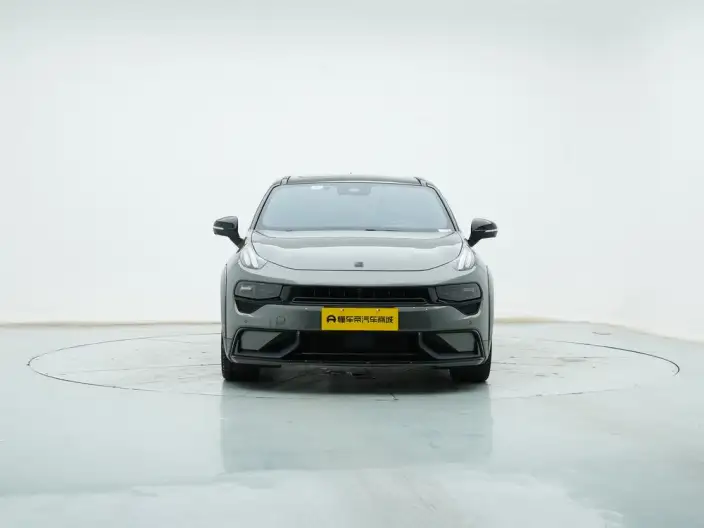 Lynk & Co 02 Hatchback 2022 Model 2.0TD Hatchback Pro – фото 2