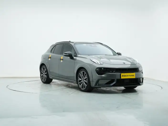 Lynk & Co 02 Hatchback 2022 Model 2.0TD Hatchback Pro – фото 3