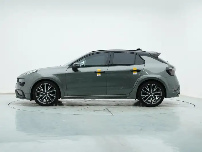 Lynk & Co 02 Hatchback 2022 Model 2.0TD Hatchback Pro – фото 4