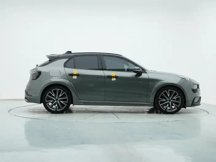 Lynk & Co 02 Hatchback 2022 Model 2.0TD Hatchback Pro – фото 8