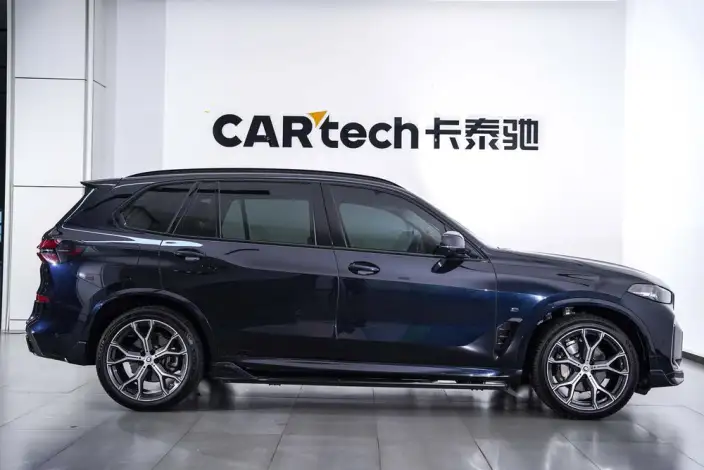 BMW X5 2023 Model xDrive30Li Exclusive Model M Sports Night Set – фото 6