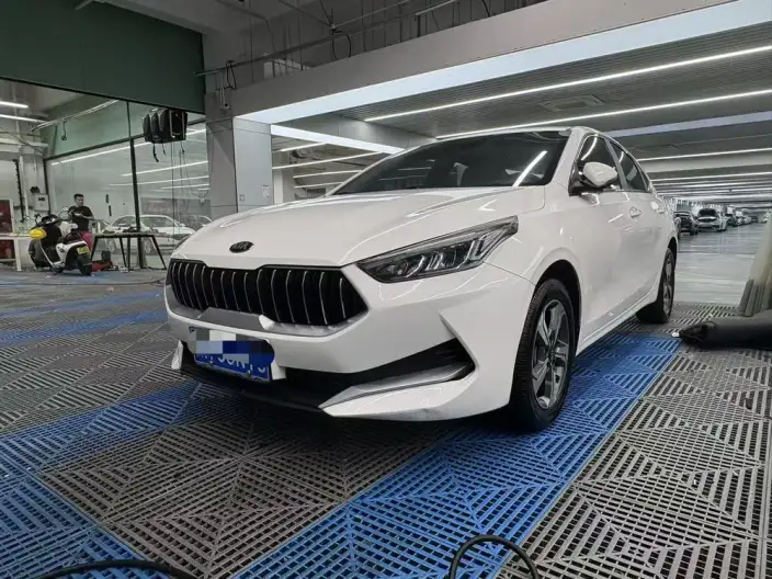 Kia K3 2021 Model 1.5L IVT Deluxe Edition – фото 1