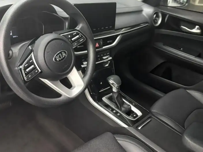Kia K3 2021 Model 1.5L IVT Deluxe Edition – фото 8