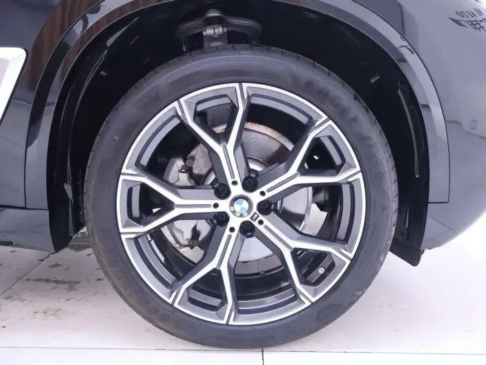 BMW X5 2023 Model xDrive30Li Exclusive Model M Sports Set – фото 5
