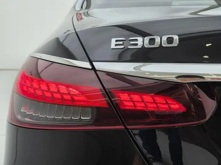 Mercedes-Benz E-Class 2023 Model Facelift E 300 L Fashion Model sedan – фото 10