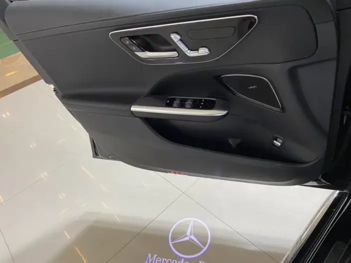 Mercedes-Benz C-Class 2024 Model C 200 L Sports Edition – фото 9