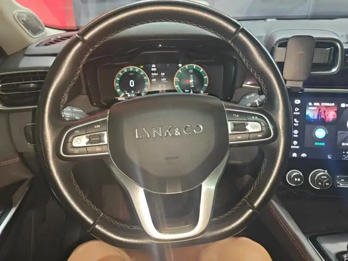 Lynk & Co 02 2021 Model 2.0T Automatic 2WD Shine Champion Edition – фото 8