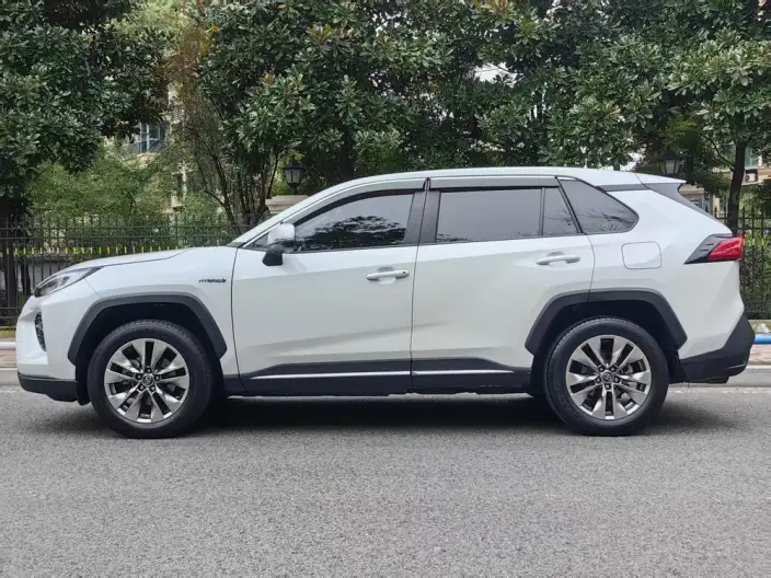 Toyota Wildlander 2021 Model Hybrid 2.5L 4WD Deluxe Edition – фото 4