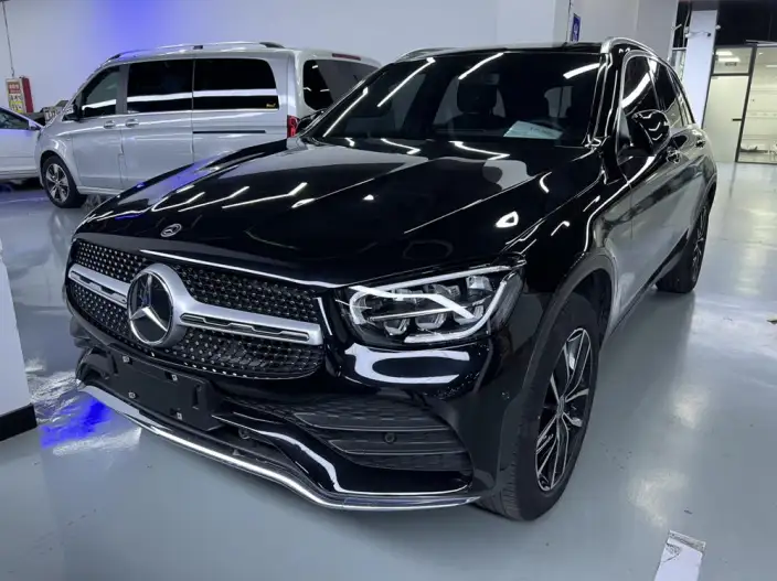 Mercedes-Benz GLC 2021 Model GLC 260 L 4MATIC Luxury Model – фото 1