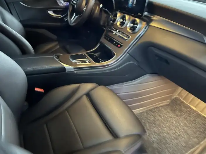 Mercedes-Benz GLC 2021 Model GLC 260 L 4MATIC Luxury Model – фото 8