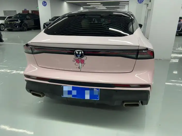 Changan UNI-V 2024 Model 1.5T Exclusive Model – фото 5