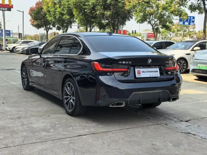 BMW 3 Series 2023 Model 325Li M Sports Set – фото 4