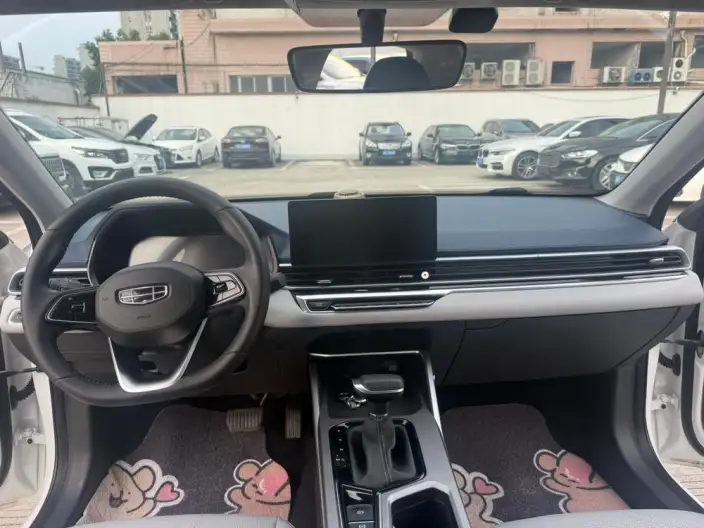 Geely Emgrand 2022 Model No. 4 Gen 1.5L CVT Noble Model – фото 8