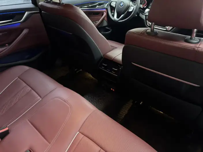 BMW 5 Series 2021 Model 525Li Luxury Set – фото 9