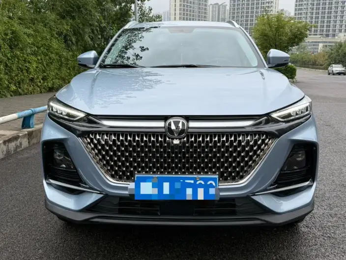Changan X7 PLUS 2024 Model 1.5T DCT Respect Model 7 seat – фото 2