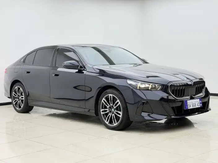 BMW 5 Series 2026 Model 530Li Leading Model M Sports Set