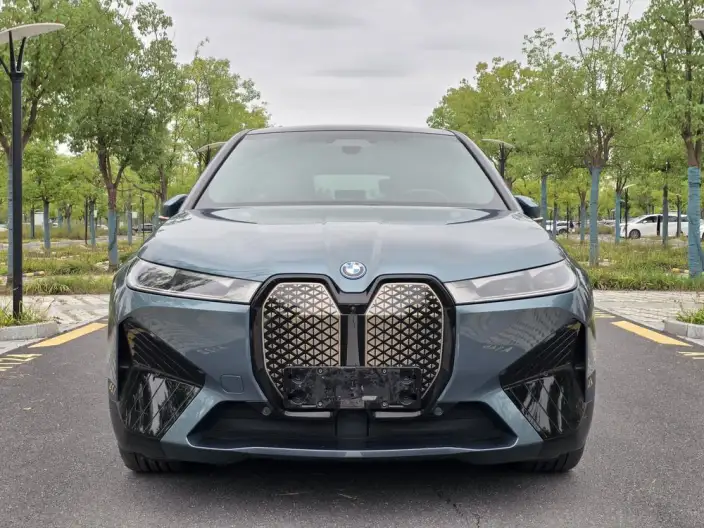 BMW iX 2021 Model xDrive50 – фото 2