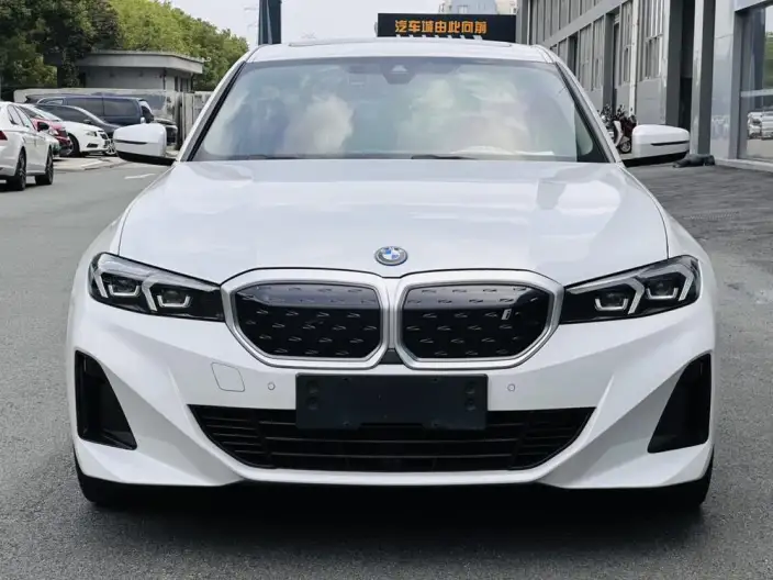 BMW i3 2022 Model eDrive35L – фото 2