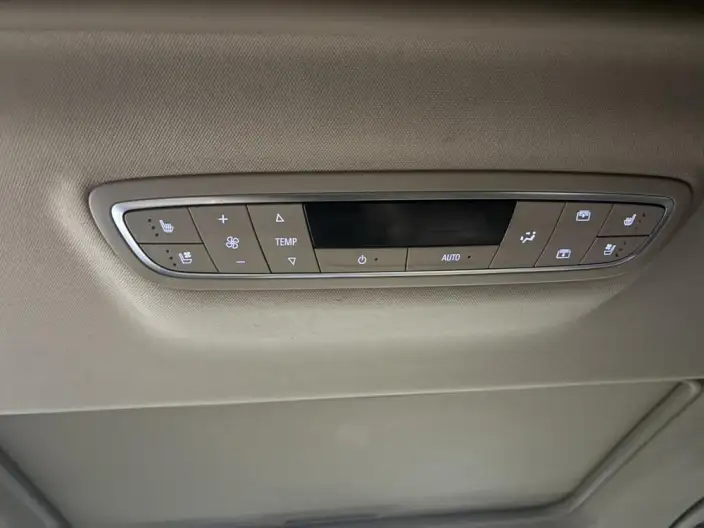 Buick GL8 2020 Model ES Luzun 653T Luxury Model – фото 6