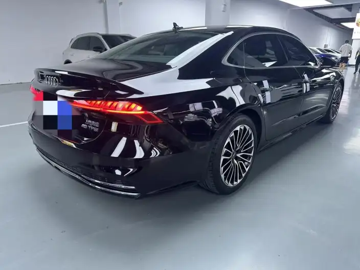 Audi A7 L 2024 Model 45 TFSI Luxury Model – фото 6