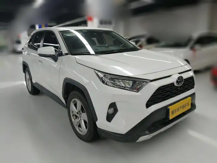 Toyota RAV4 2020 Model 2.0L CVT 4WD Fashion edition – фото 2