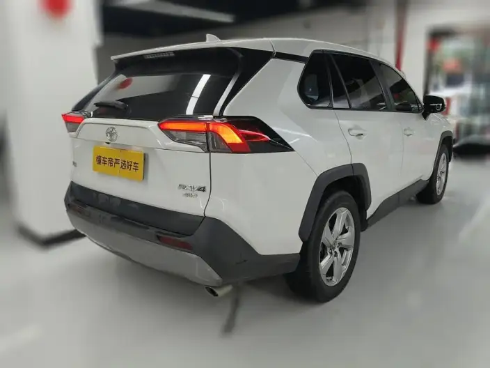 Toyota RAV4 2020 Model 2.0L CVT 4WD Fashion edition – фото 4