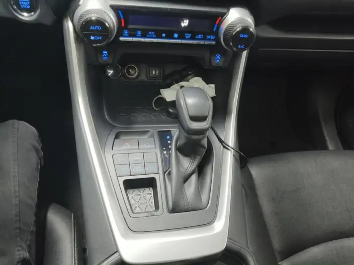 Toyota RAV4 2020 Model 2.0L CVT 4WD Fashion edition – фото 9