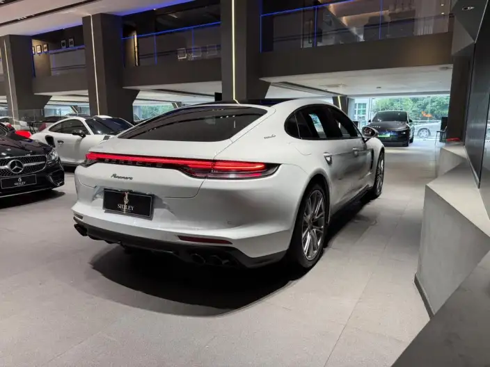 Panamera 2021 Model Panamera Executive Extended Edition 2.9T – фото 7