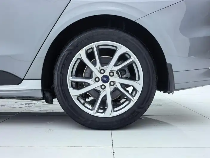 Ford Mondeo 2022 Model Facelift EcoBoost 245 Luxury Model – фото 7