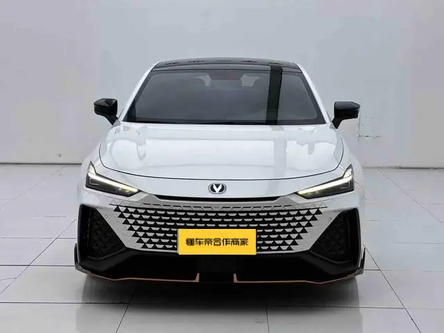 Changan UNI-V 2023 Model 2.0T Fengsu Edition – фото 2