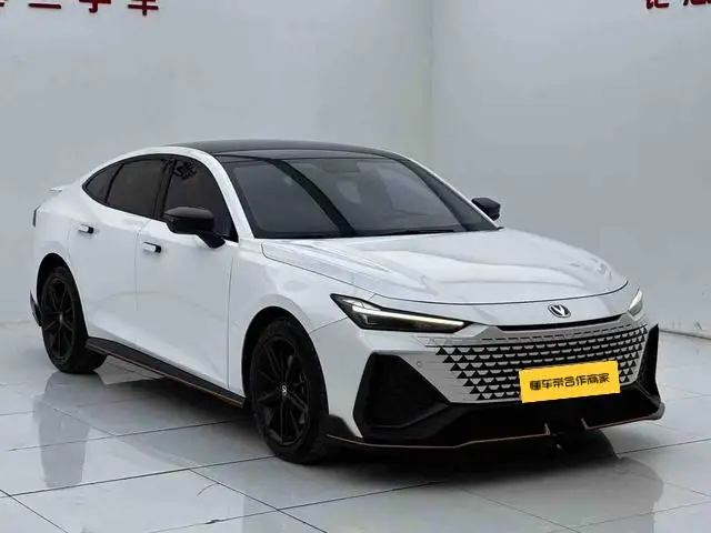Changan UNI-V 2023 Model 2.0T Fengsu Edition – фото 3