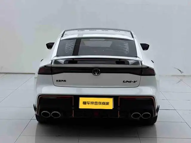 Changan UNI-V 2023 Model 2.0T Fengsu Edition – фото 5
