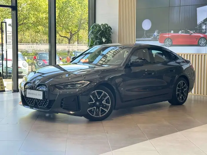 BMW i4 2023 Model eDrive40 – фото 1