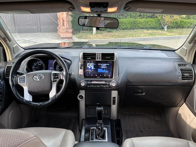 Toyota Prado 2010 4.0L Automatic TX – фото 9